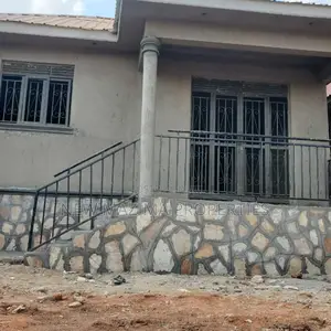 2bdrm House in Kawempe Kawanda, Division A for sale