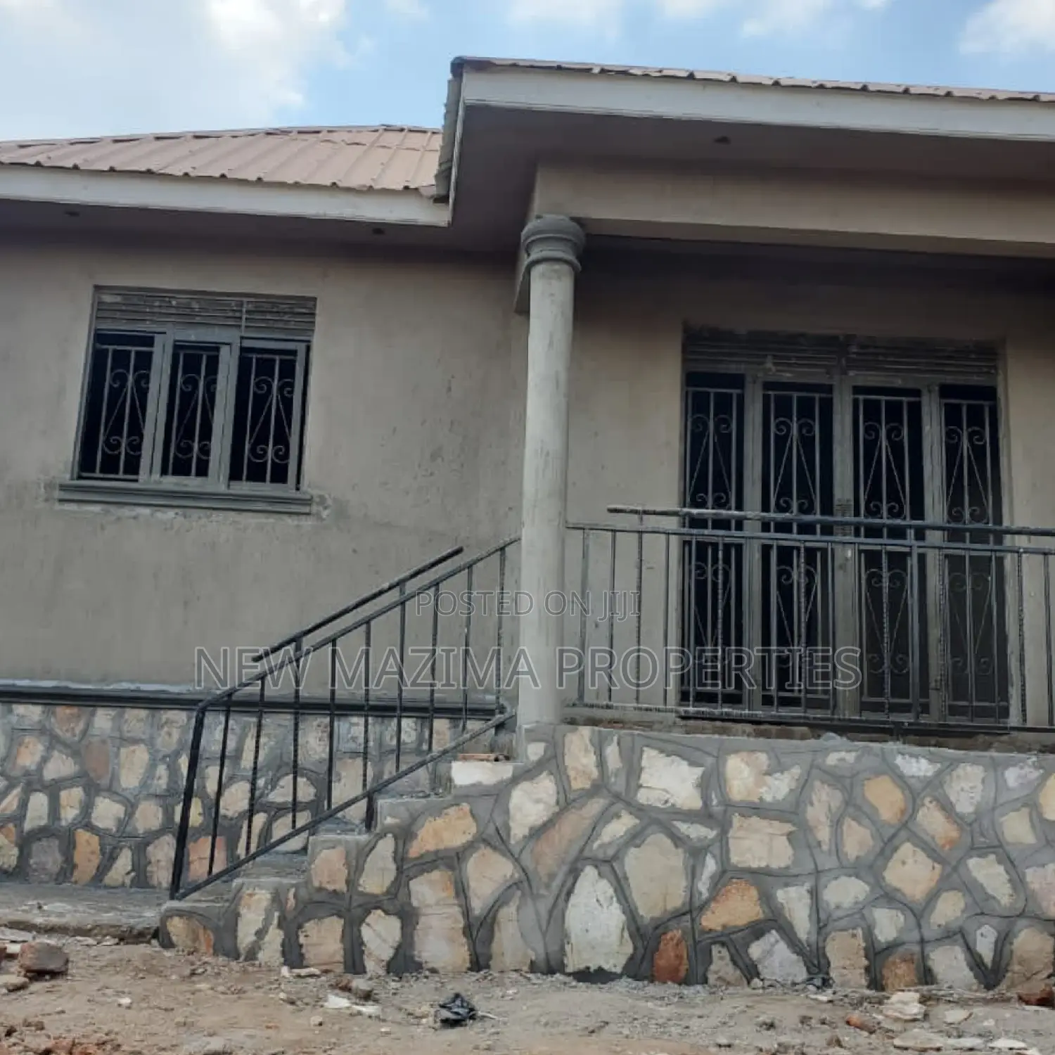 2bdrm House in Kawempe Kawanda, Division A for sale