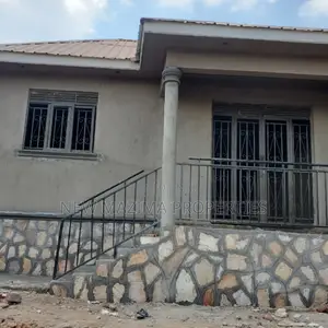2bdrm House in Kawempe Kawanda, Division A for sale