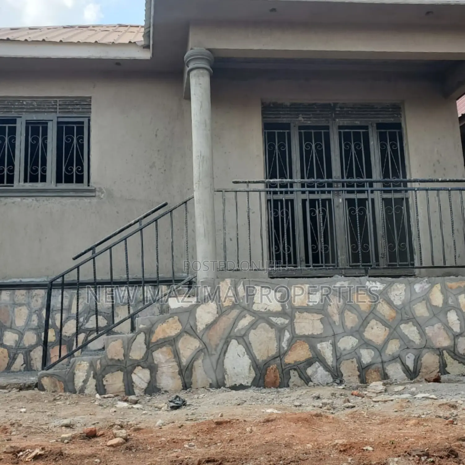 2bdrm House in Kawempe Kawanda, Division A for sale