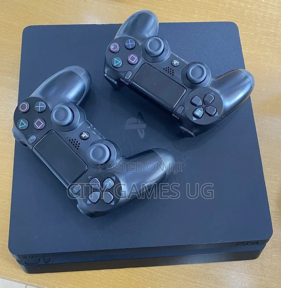 Sony Playstation 4 Console With Fc25 and Controllers