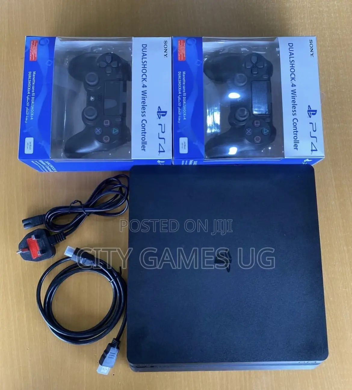 Playstation 4 Console With 2 Pads