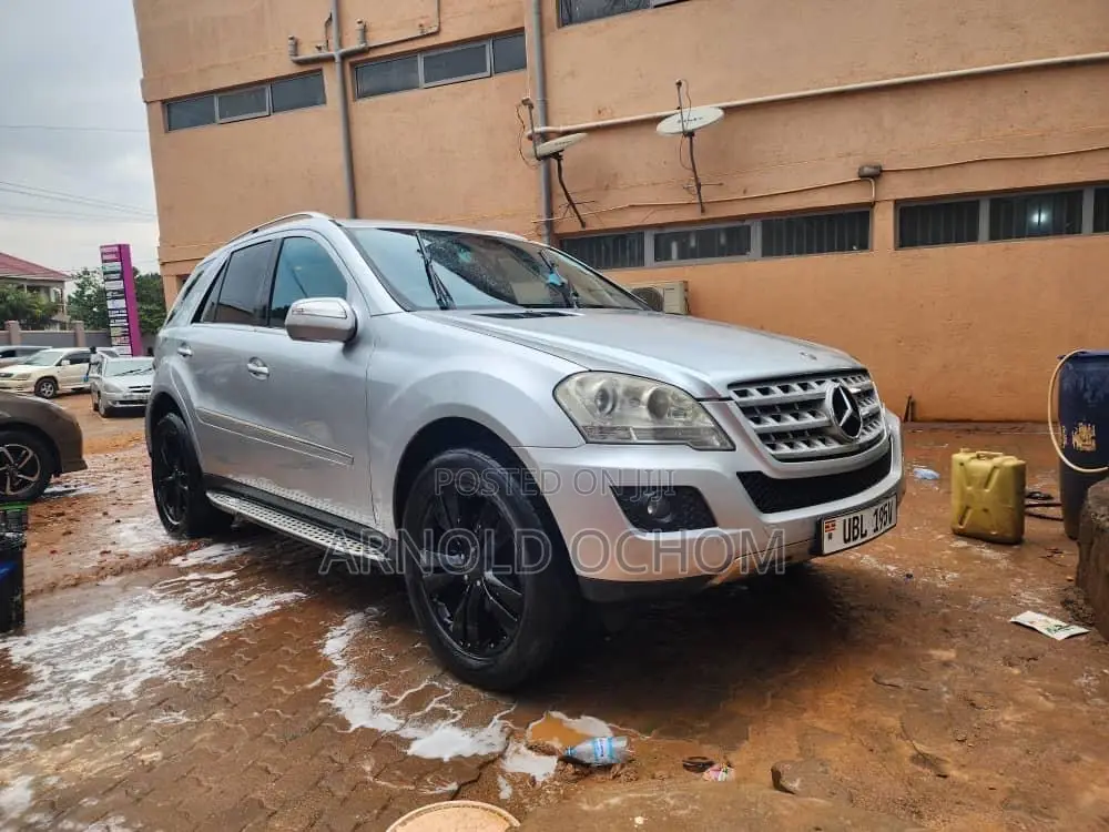 Mercedes Benz