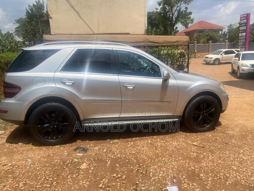 Mercedes Benz