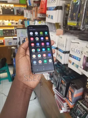Photo - New Samsung Galaxy S9 64 GB Gray