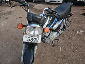 TVS HLX 125 2022 Black