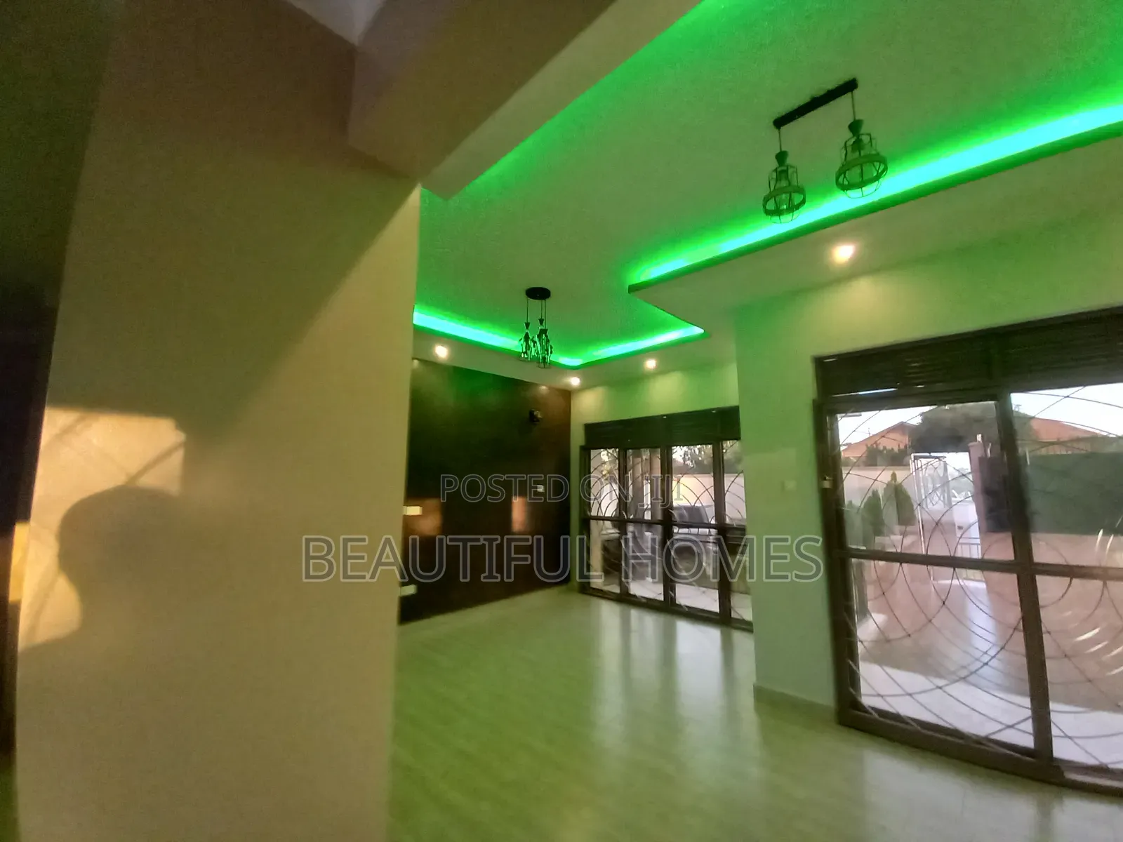 Furnished 4bdrm Bungalow in Kira for sale