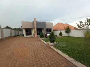 Furnished 4bdrm House in Kira for sale