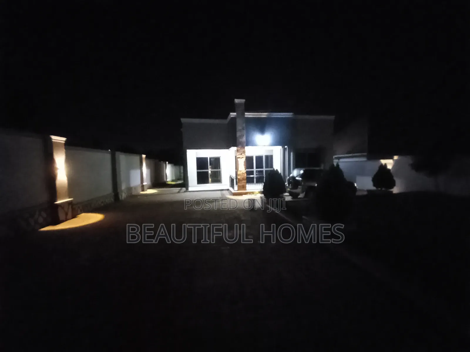 Furnished 4bdrm House in Kira for sale