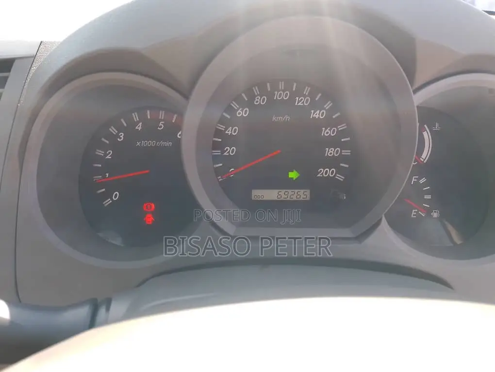 Toyota Hilux 2011 Gray