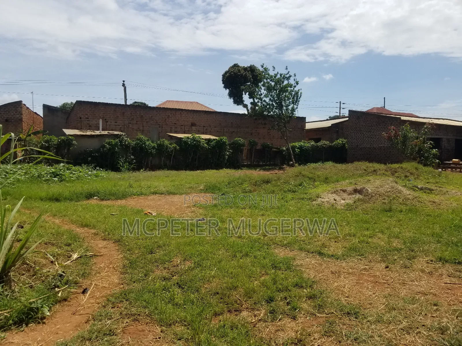 Land at Kiweebwa Town