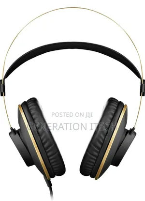 AKG High Performance Closed-Back Monitoring Headphones