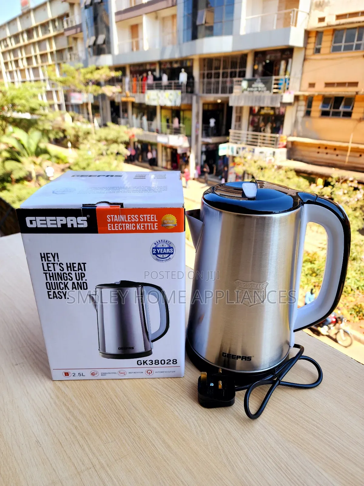 Geepas Gk38028 Electric Water Kettle