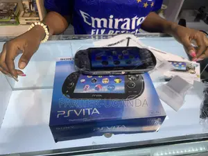 Play Station Vita With 35 Games