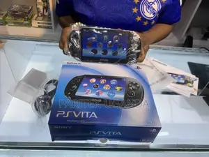 Play Station Vita With 35 Games