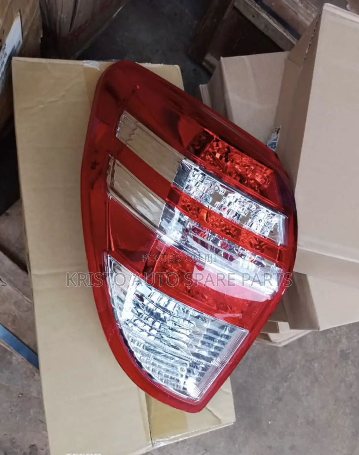 Backlights RAV4 2006
