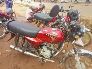 Bajaj Boxer 2019 Red