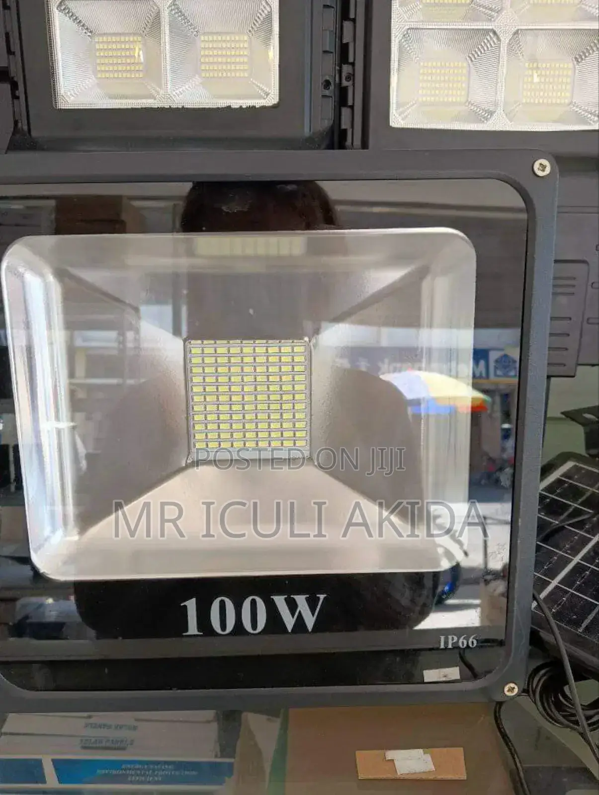 100W Outdoor IP66 Waterproof Super Bright LED Floodlight