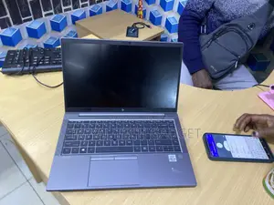 Laptop HP ZBook Firefly G8 16GB Intel Core I7 SSD 512GB