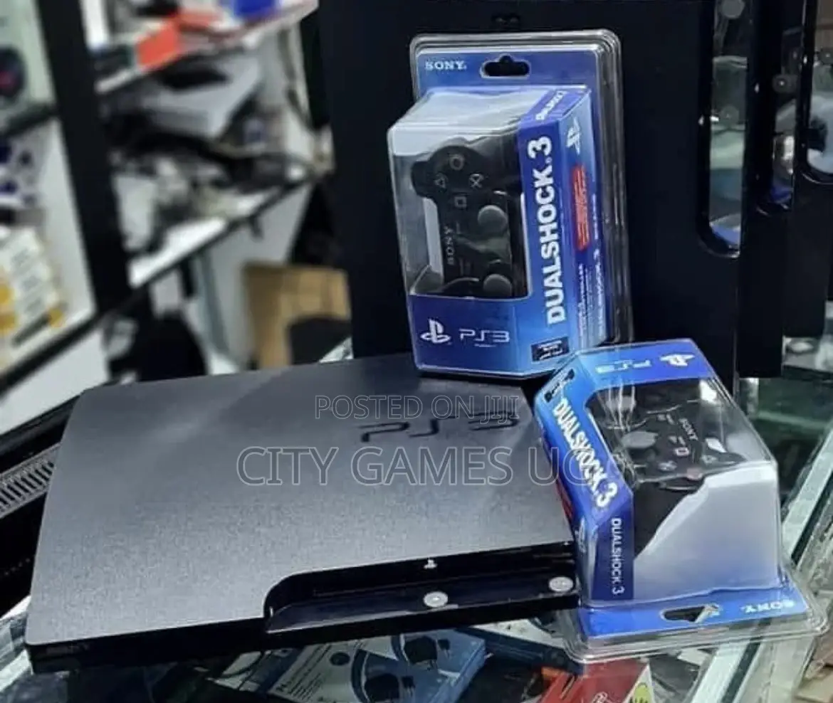 Sony Playstation 3 With 2 Controllers
