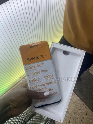 Photo - New Tecno Spark 30C 128 GB White