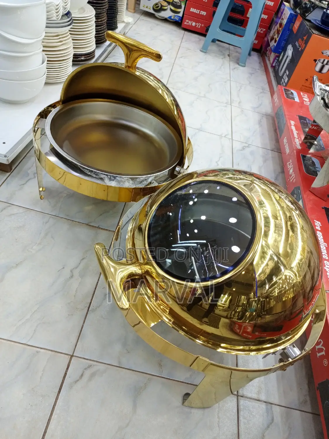 Golden Round Chafing Dish