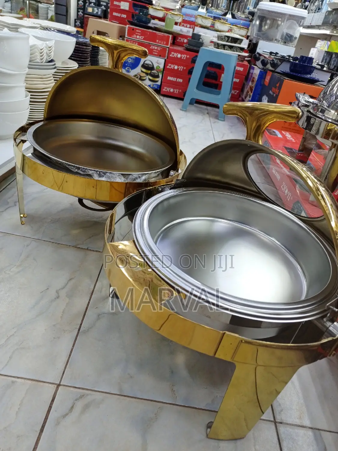 Golden Round Chafing Dish