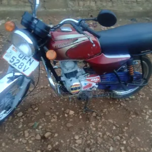 Bajaj Boxer BM100ES 2023 Red