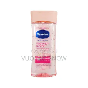 Photo - Vaseline | Intensive Care Vitamin B3 Body Oil