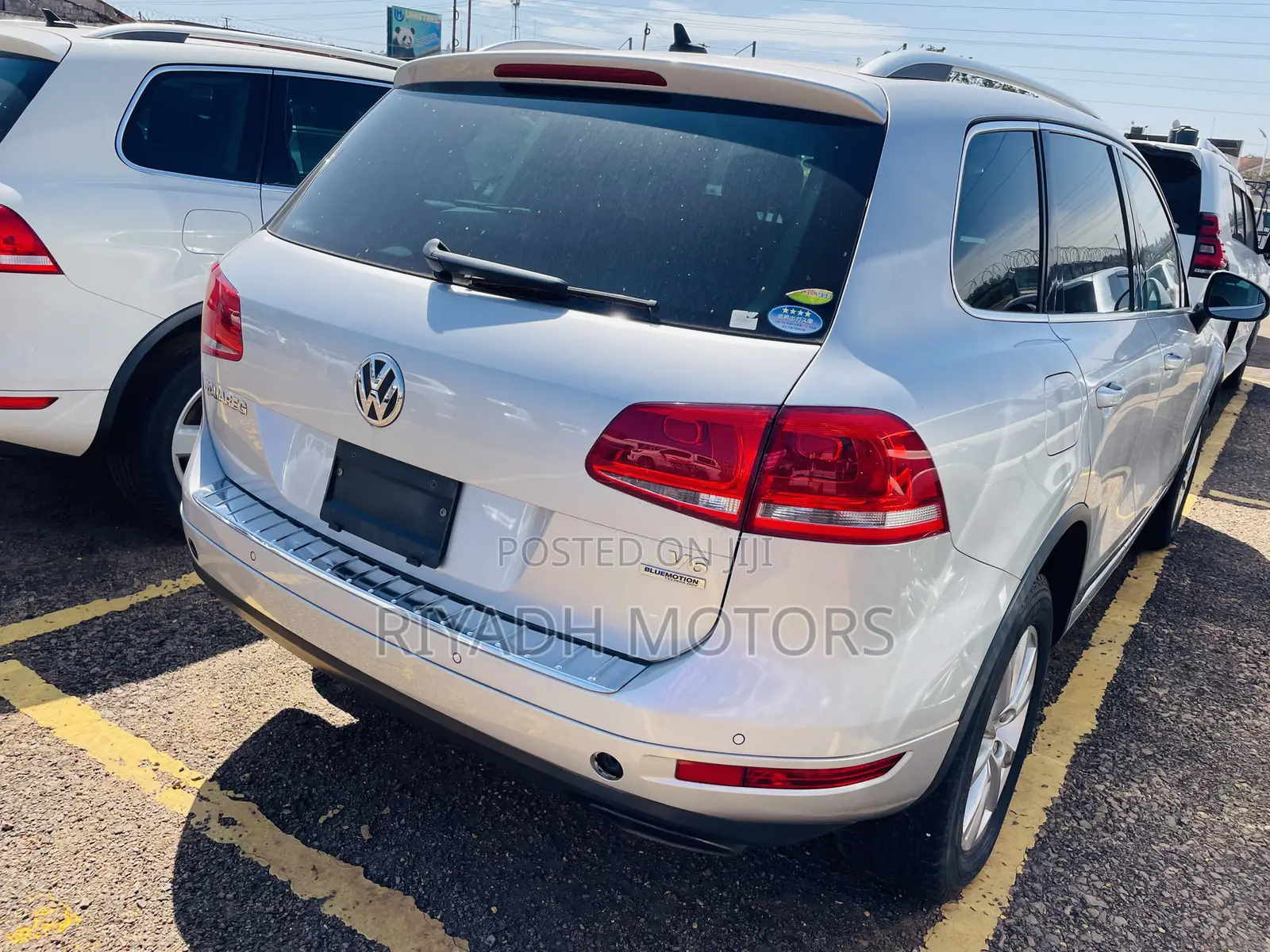 Volkswagen Touareg VR6 Executive 2012 Silver