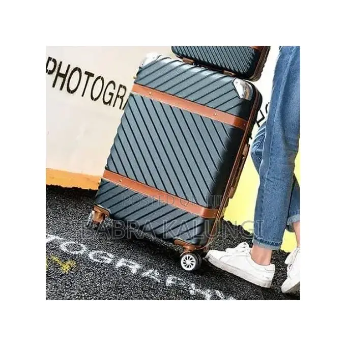 6 Pieces of Cabin Travel Wheeled PC Suitcases