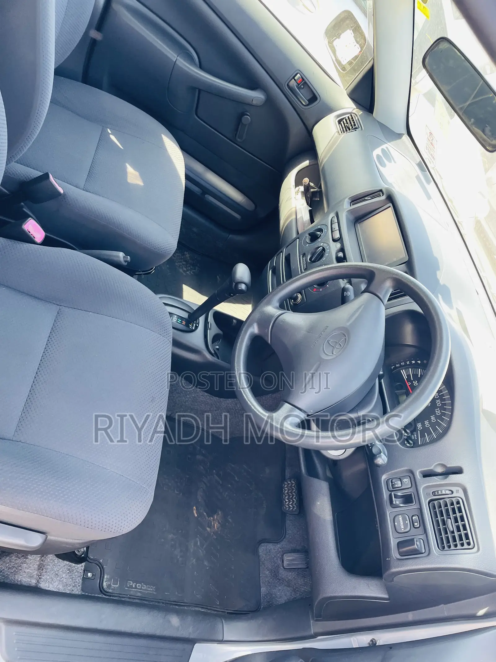 Toyota Probox 1.5 DX Comfort 2WD 2012 Silver