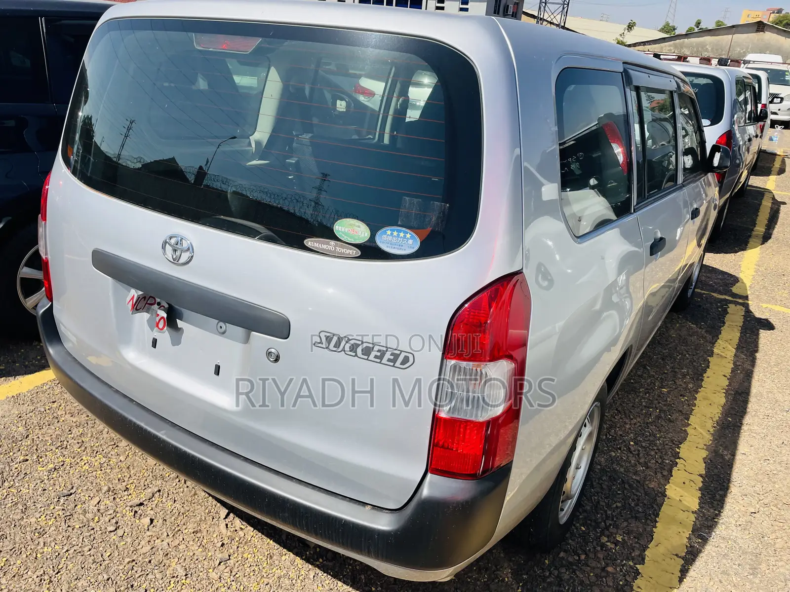 Toyota Succeed SV Premium 2016 Silver