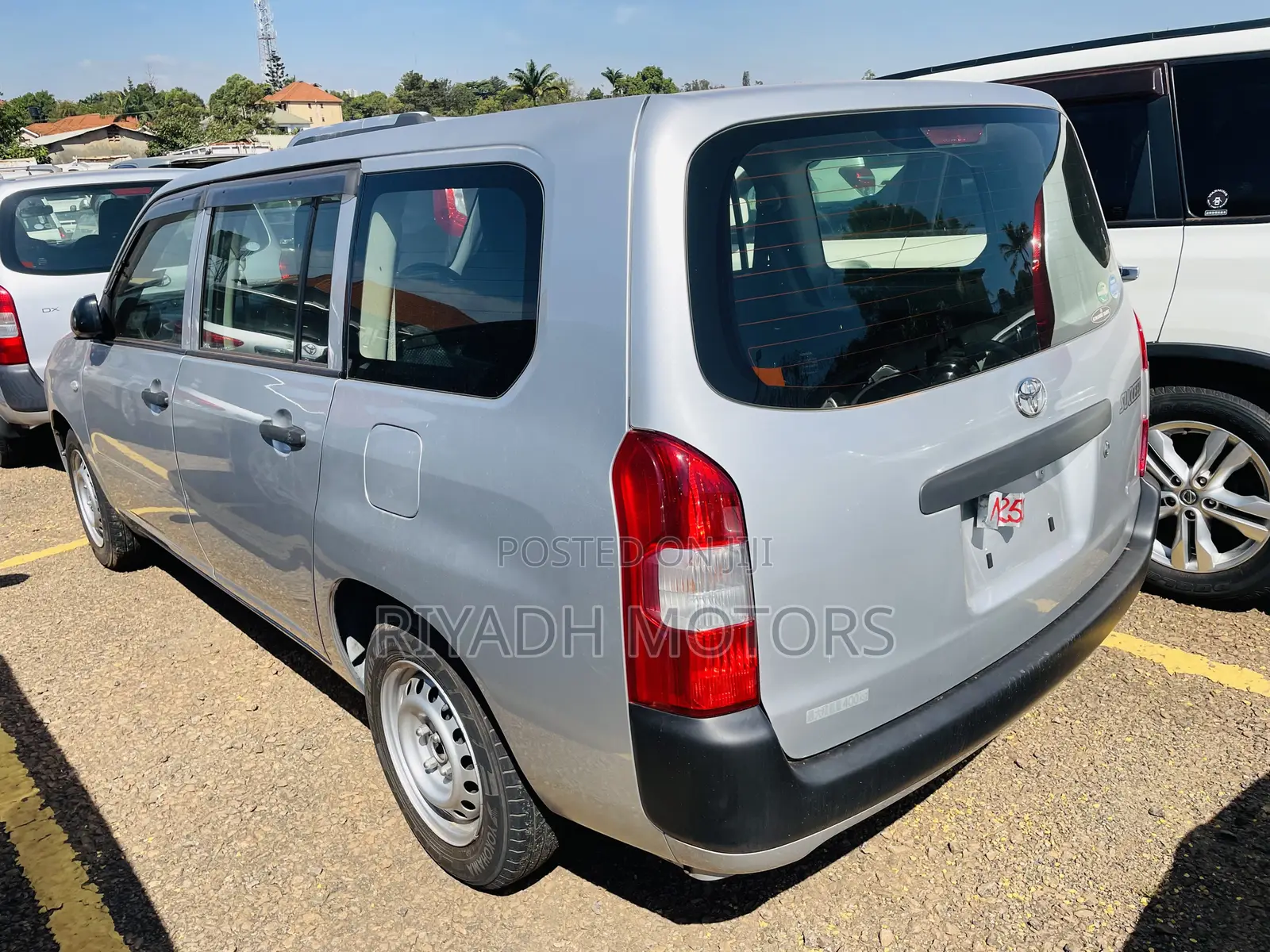 Toyota Succeed SV Premium 2016 Silver