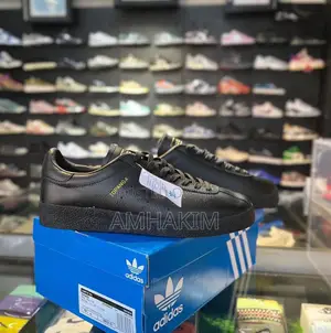 New Adidas Topanga Leather Sneakers in Stock