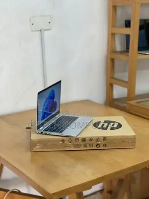 New Laptop HP EliteBook 830 G7 16GB Intel Core I5 SSD 512GB