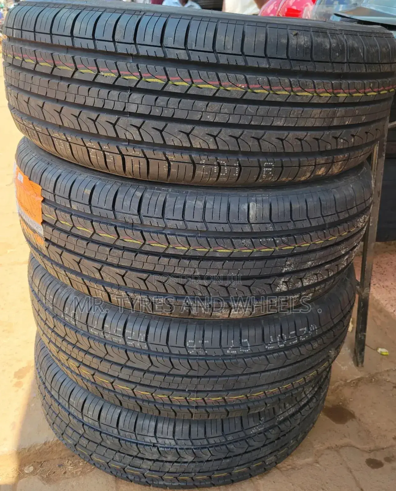 225 65 R17 Joyroad.We Always Give You Gd Quality Tires .