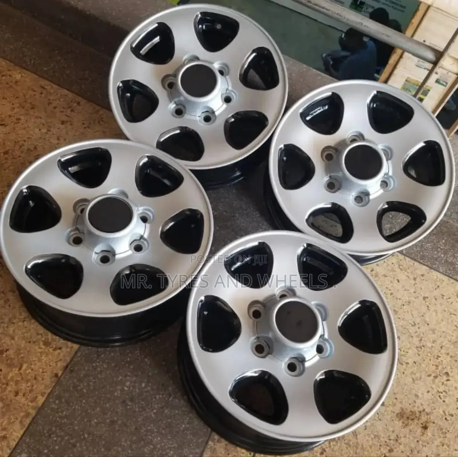 Supper Costom Drivers Here We Are. Set of Rims Size 15.