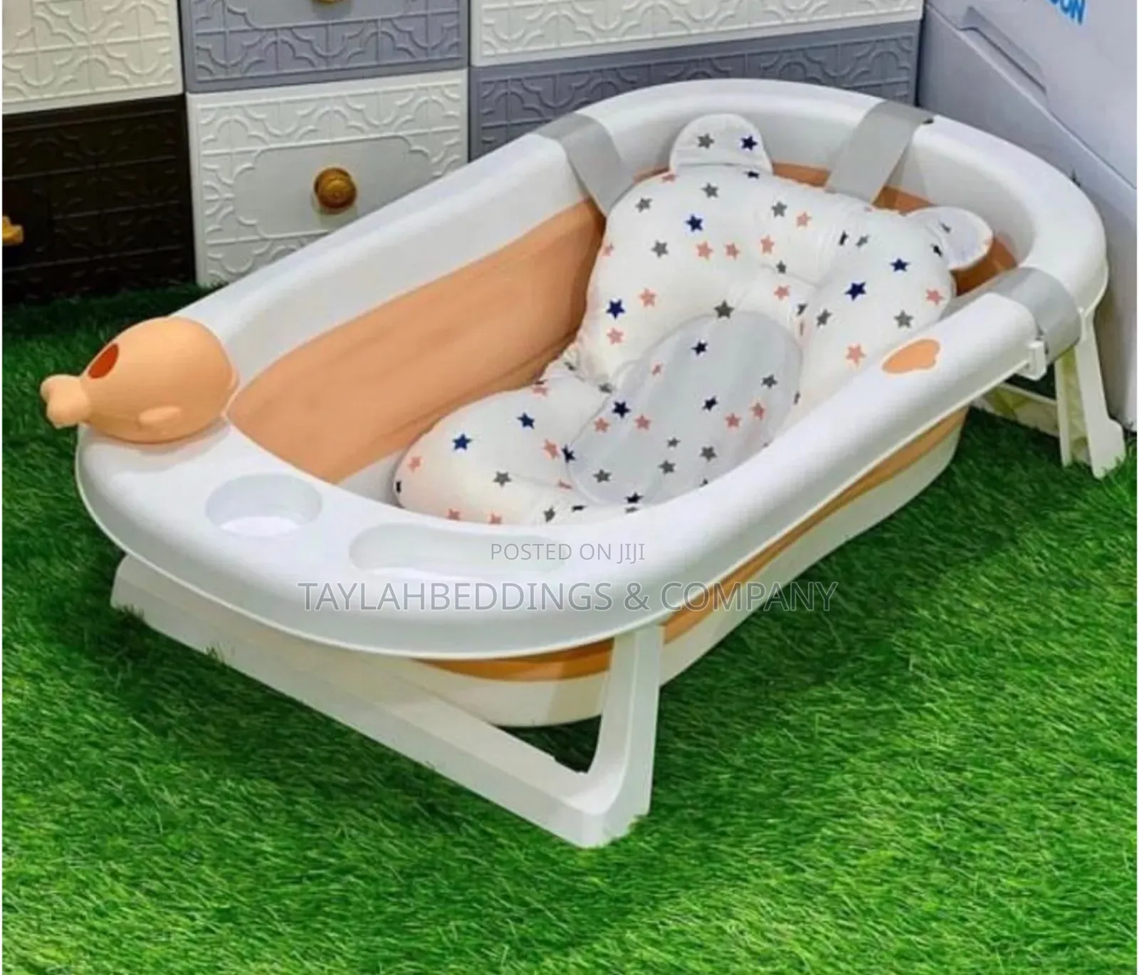 Bath Tubs With Non-Slip Cushion and Pot