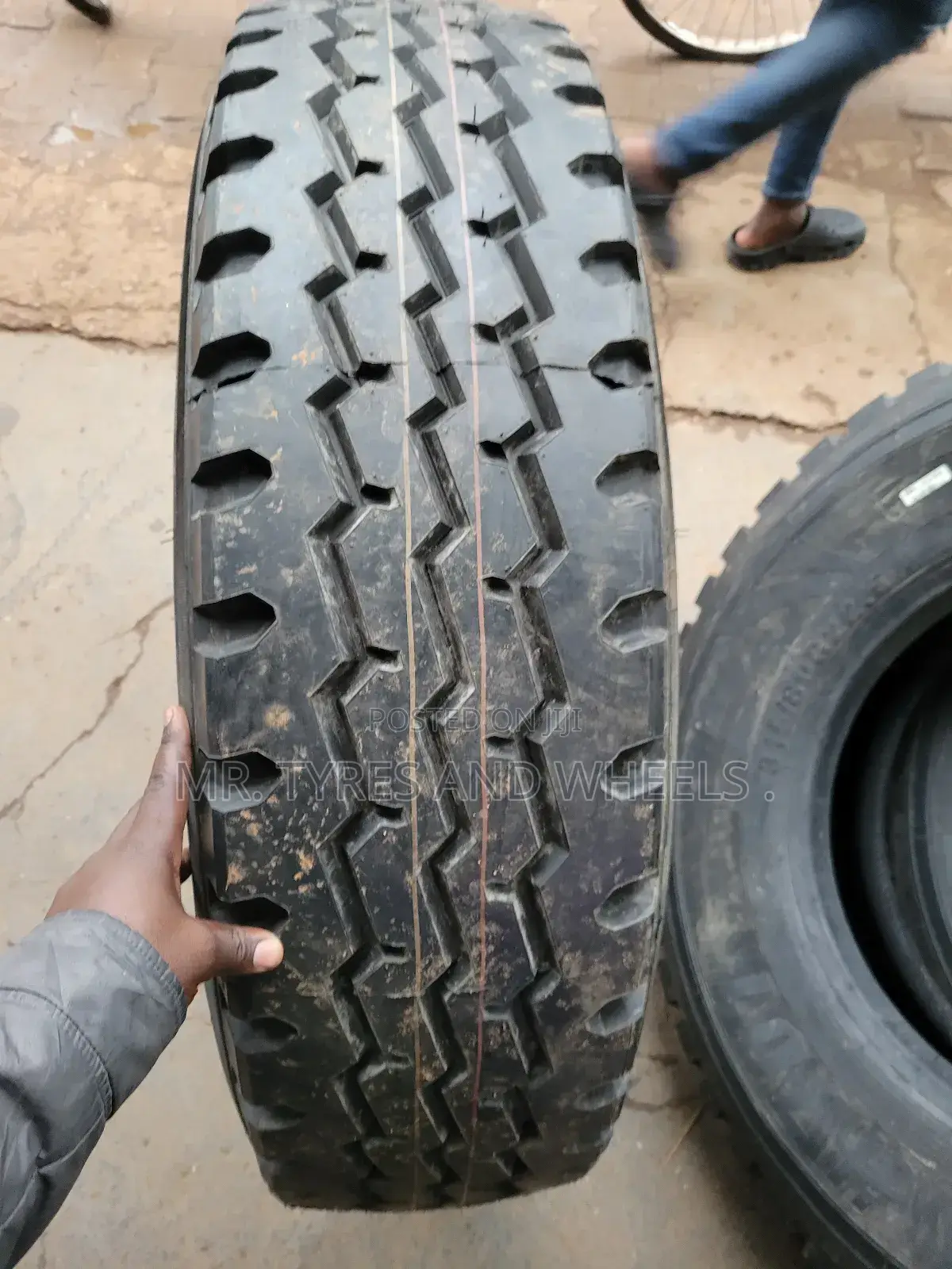315 80 R22.5 the Real Size U Think We Don't Have .