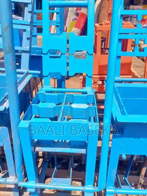 Paver Machines (4) Pieces