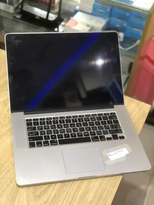 New Laptop Apple MacBook 2015 16GB Intel Core I7 SSD 256GB