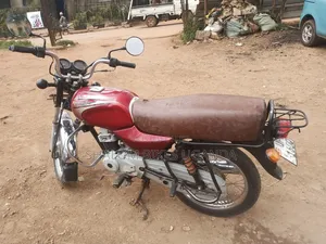 Bajaj Boxer 2023 Red