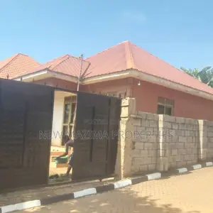 2bdrm House in Kitende Kitovu Ntebe, Division A for sale