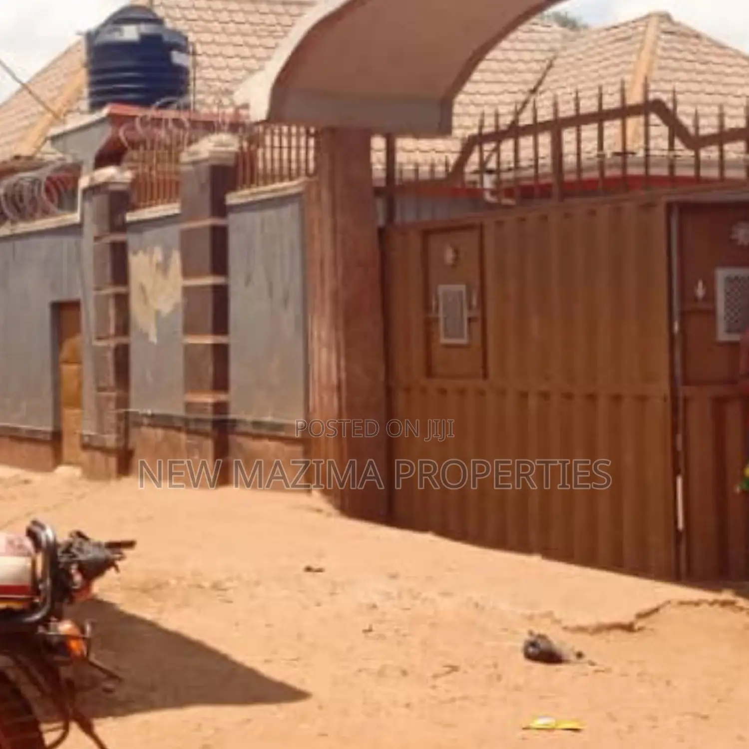 3bdrm House in Salaama Munyonyo Rd, Division A for sale