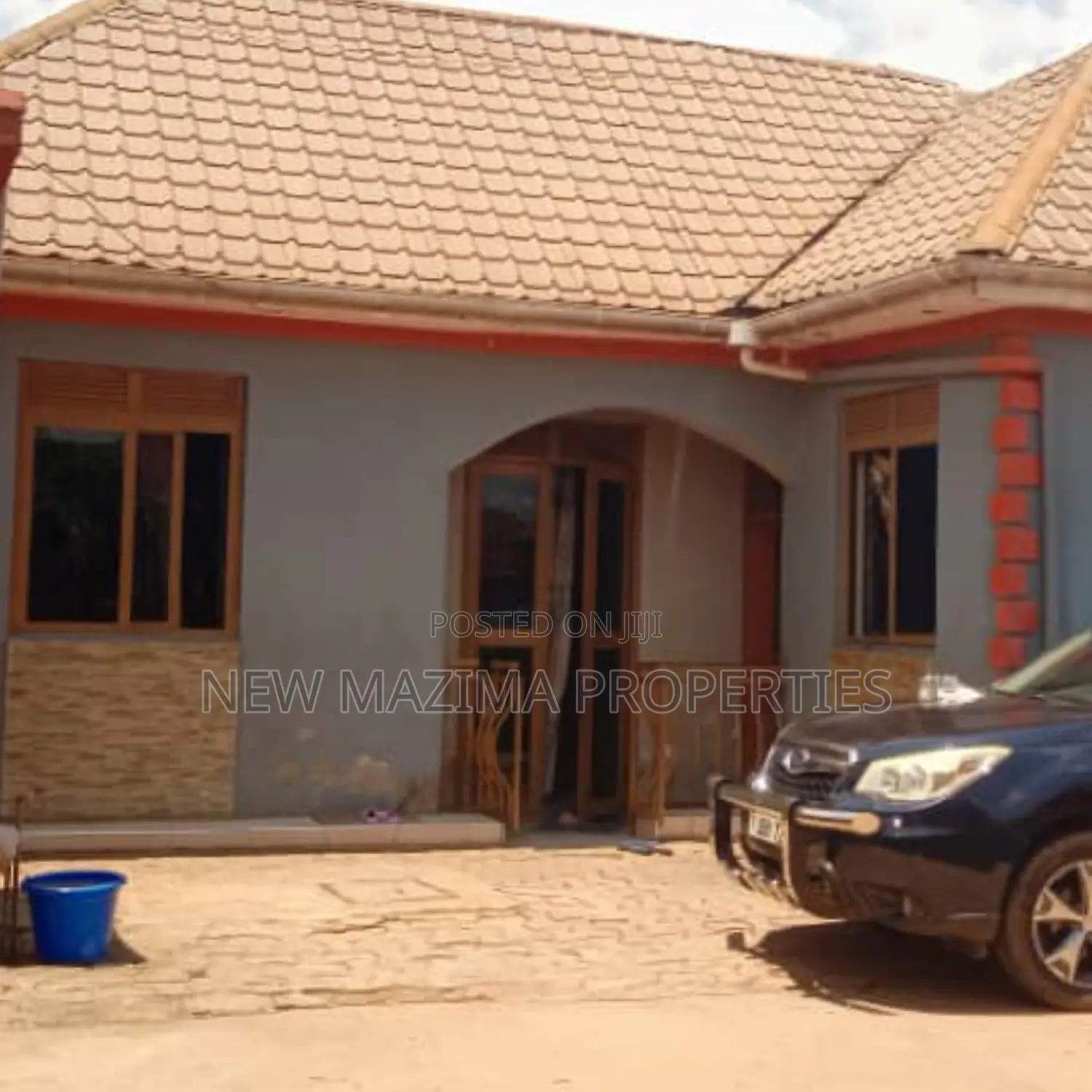 3bdrm House in Salaama Munyonyo Rd, Division A for sale