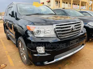 Toyota Land Cruiser 2016 Black