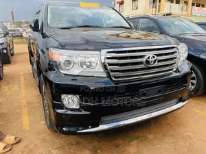 Toyota Land Cruiser 2016 Black