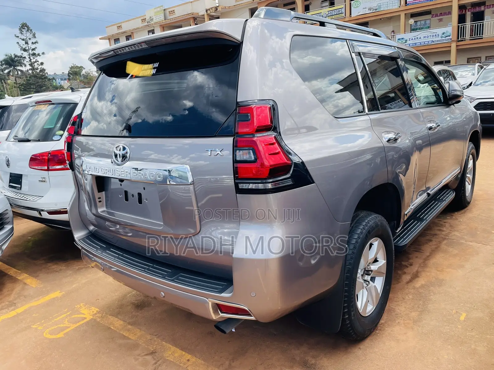 Toyota Land Cruiser Prado 2023 Gray