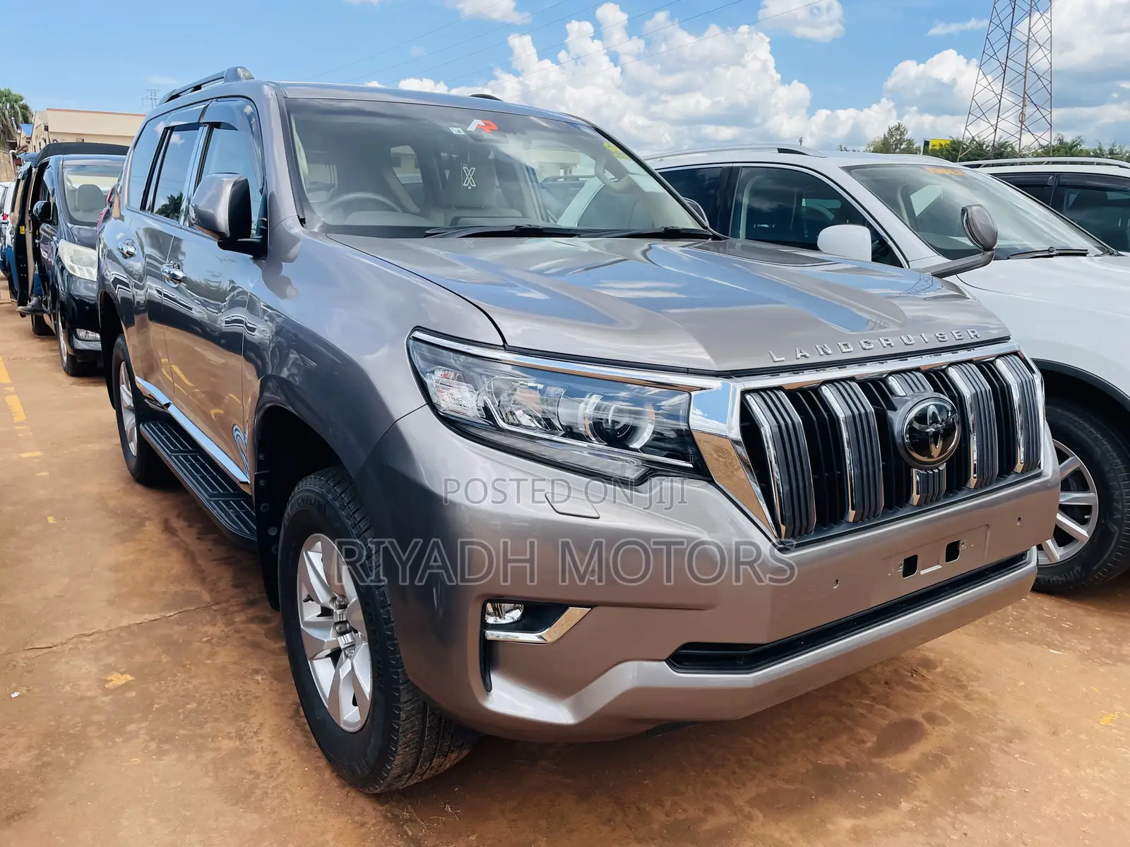 Toyota Land Cruiser Prado 2023 Gray